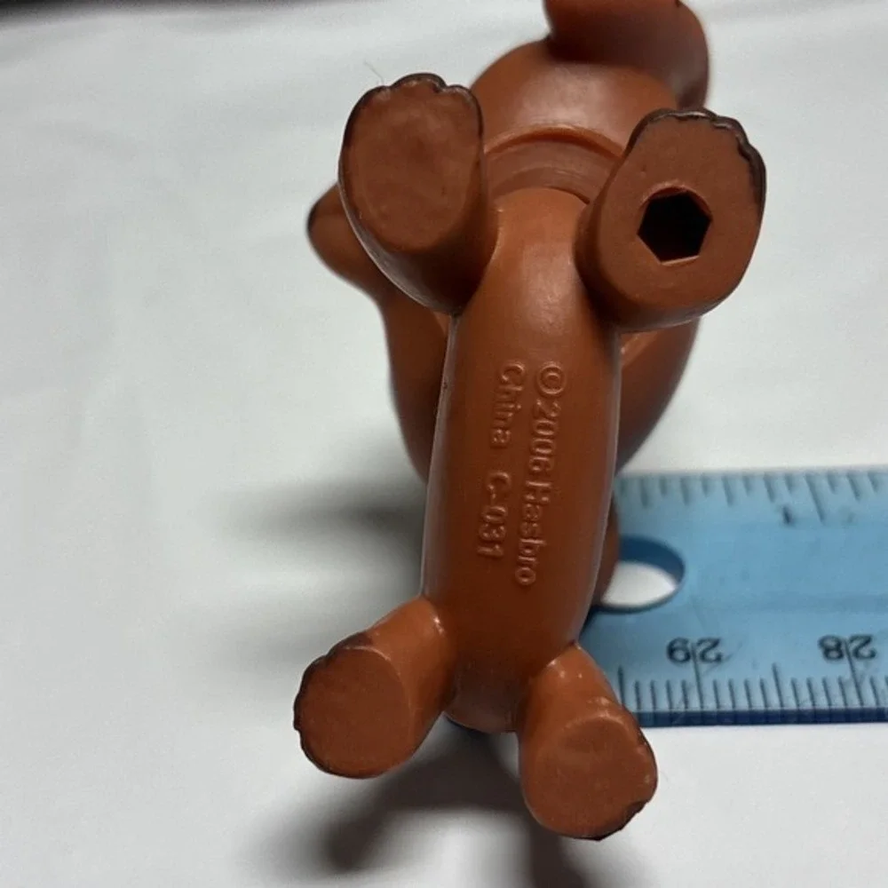 Littlest Pet Shop #640 Dachshund Brown Swirl Blue Diamond Eyes LPS